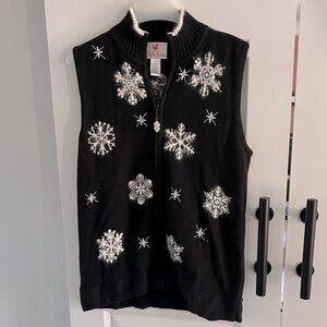 Quacker Factory Black‎ Snowflake Embroidered Vest large